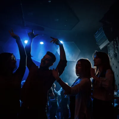 Boîte de nuit gonflable